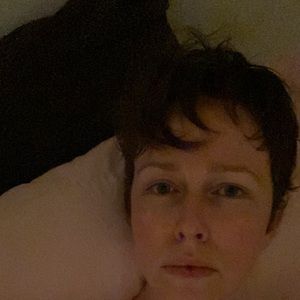 Meet your Posher, Caitlin